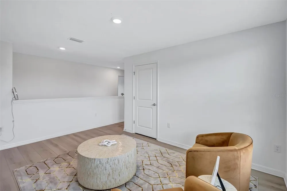 7601 Rosewood Garden Loop, Tampa, FL 33637