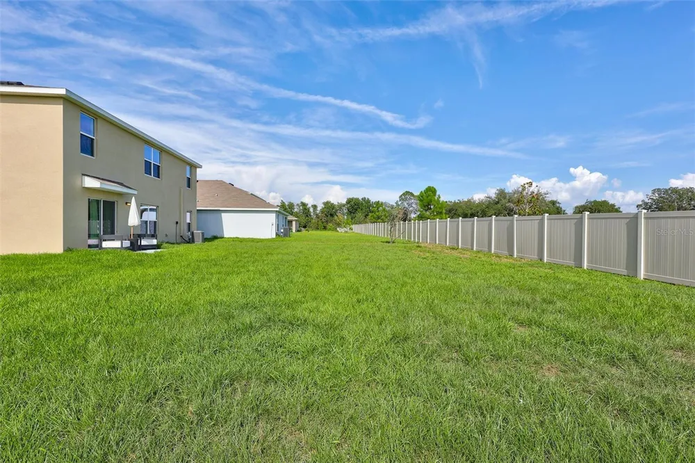 7601 Rosewood Garden Loop, Tampa, FL 33637