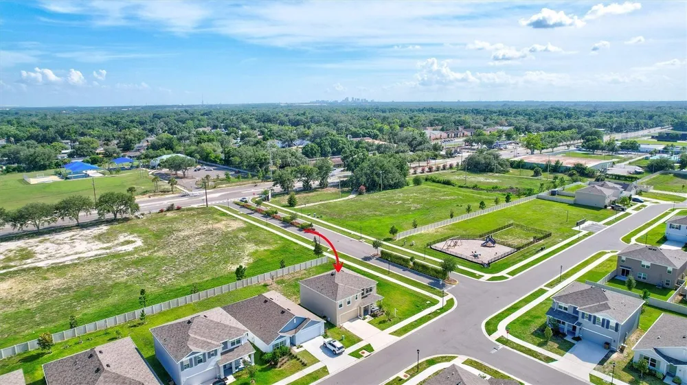 7601 Rosewood Garden Loop, Tampa, FL 33637