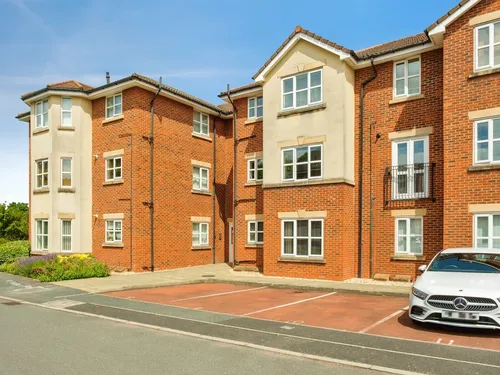 Ladybower Close, WIRRALphoto