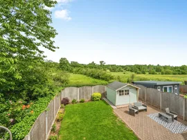 Beresford Avenue, Ashbourne thumb 3