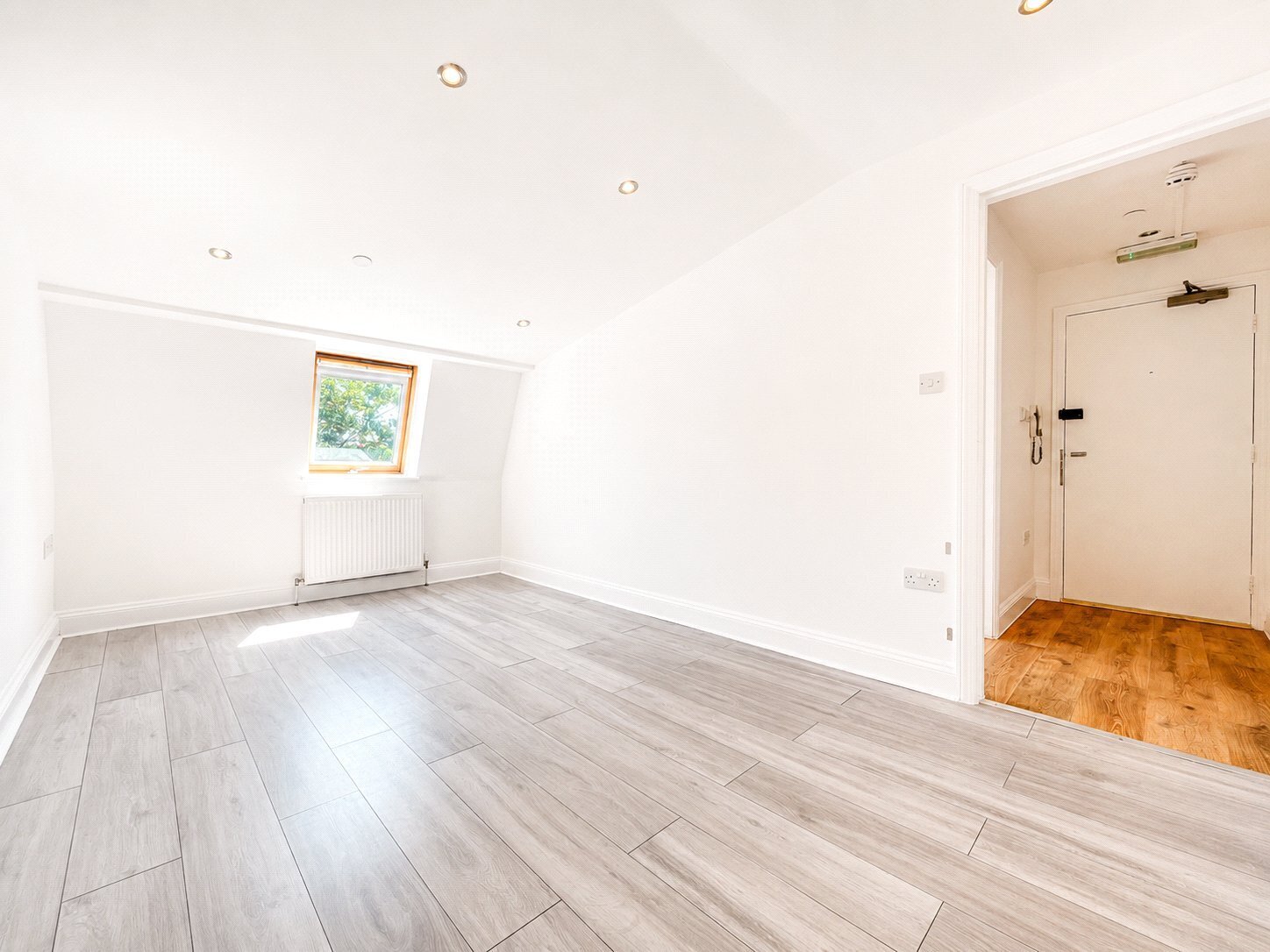 East Road, London, E15 Image 5