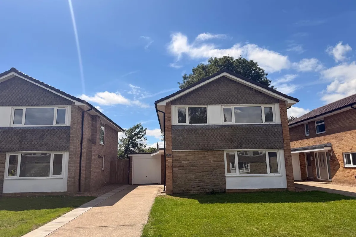 Linton Place, Linton On Ouse, YORK