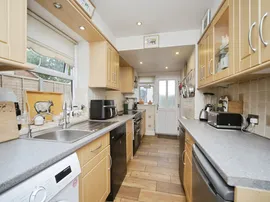Priory Avenue, Taunton thumb 3