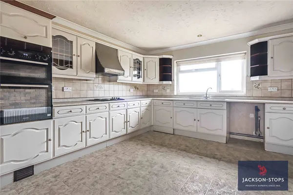 Herringswell Road, Kentford, CB8 photo 10