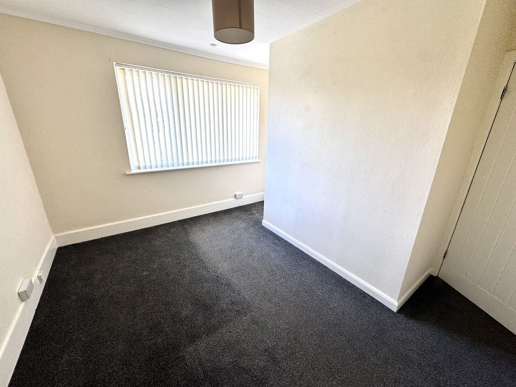 The Longshoot, Nuneaton Image 11