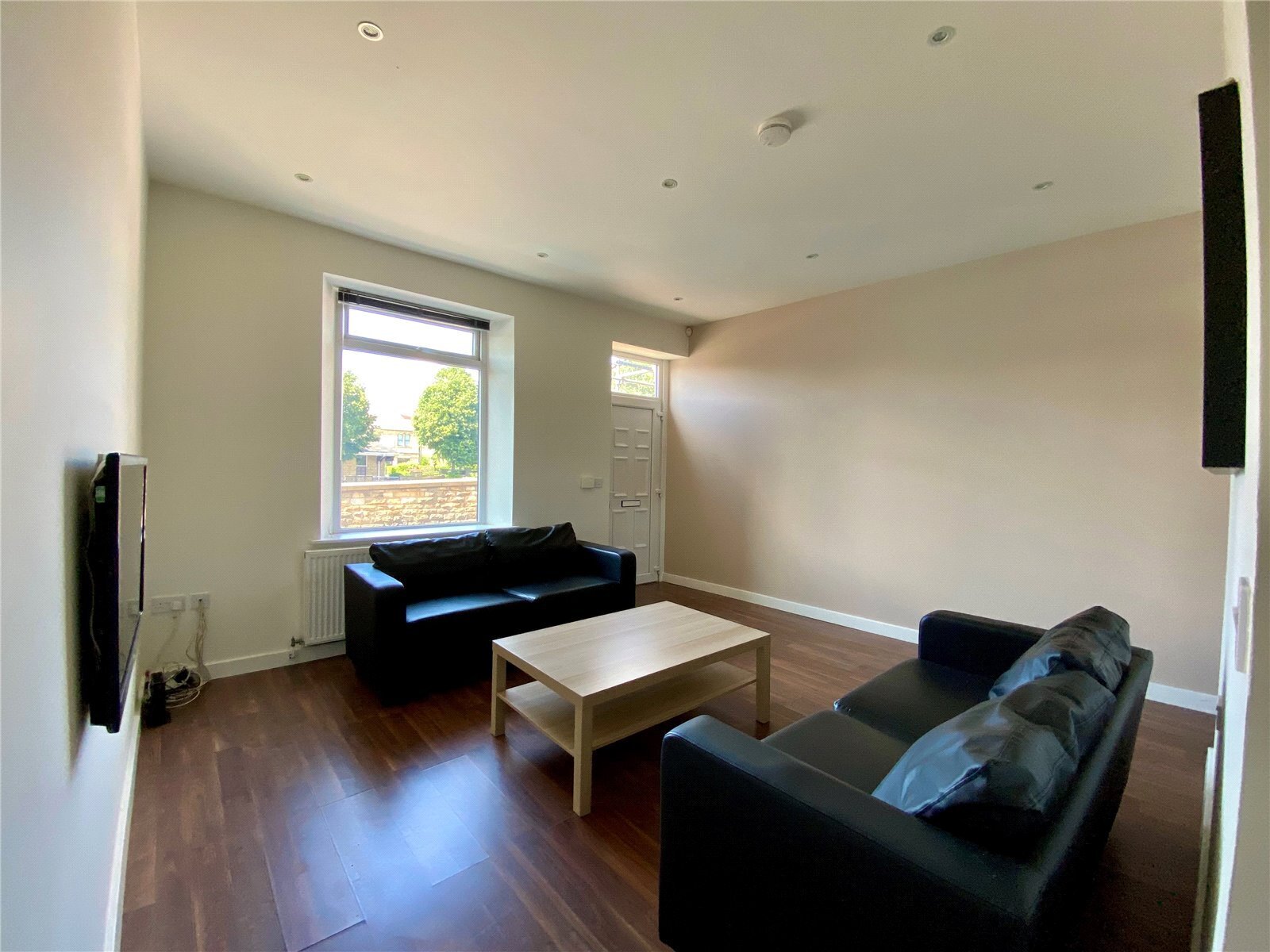 24 Victoria Street, Huddersfield, HD5 Image 5