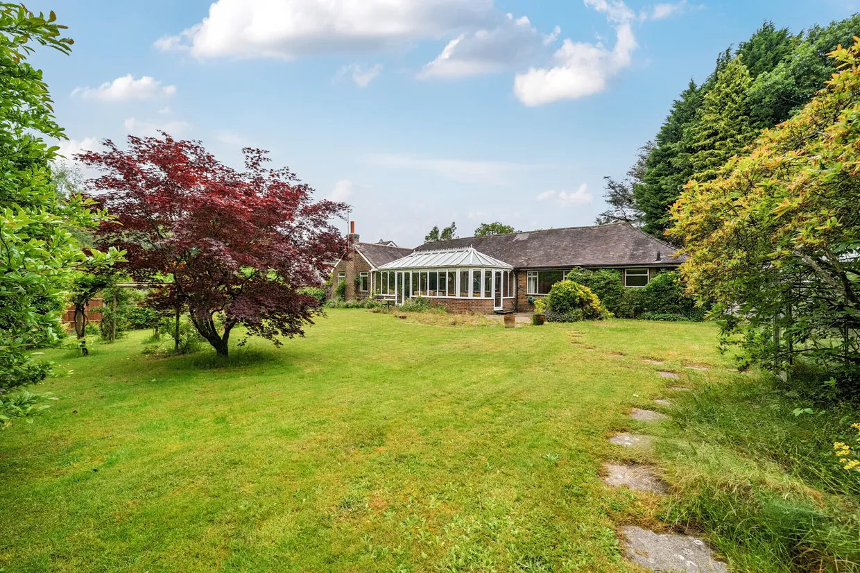 Pine Bank, Hindhead, GU26 photo 4