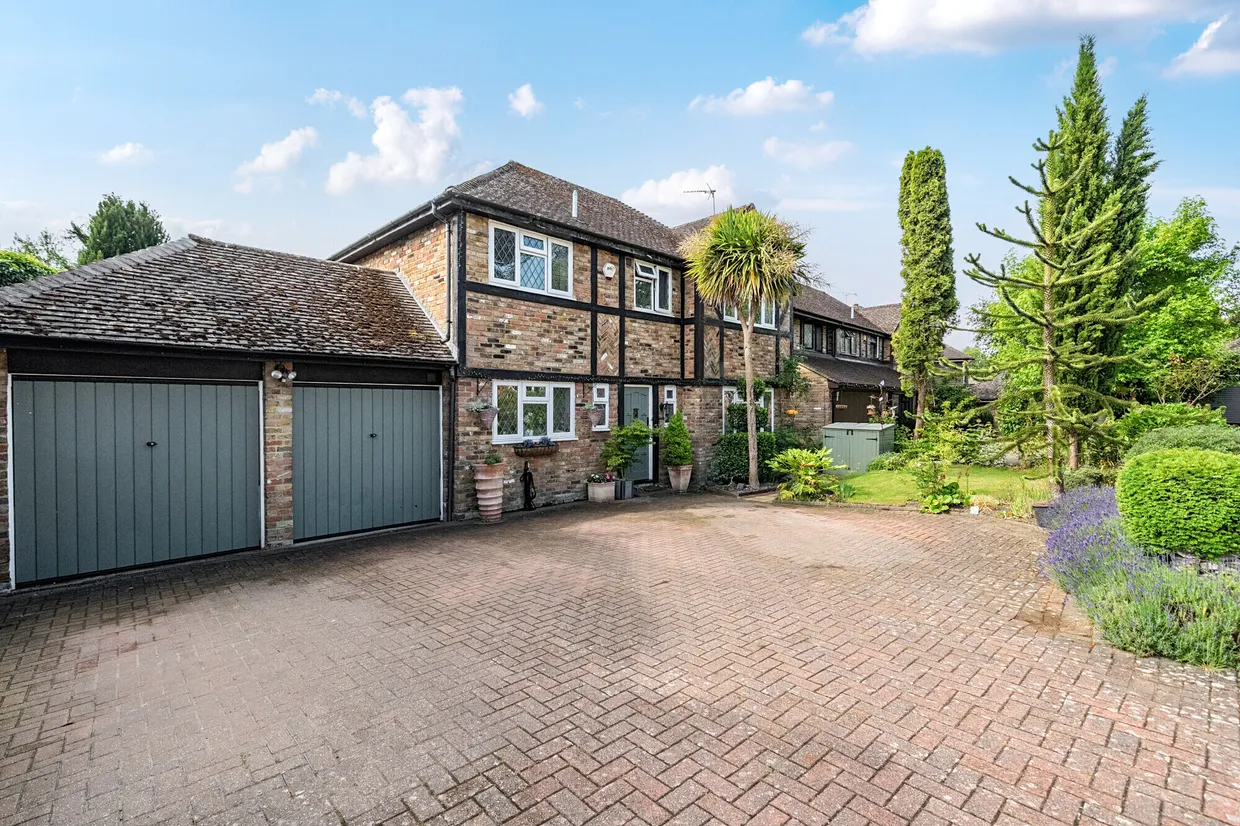Newark Road, Windlesham, GU20 photo 1