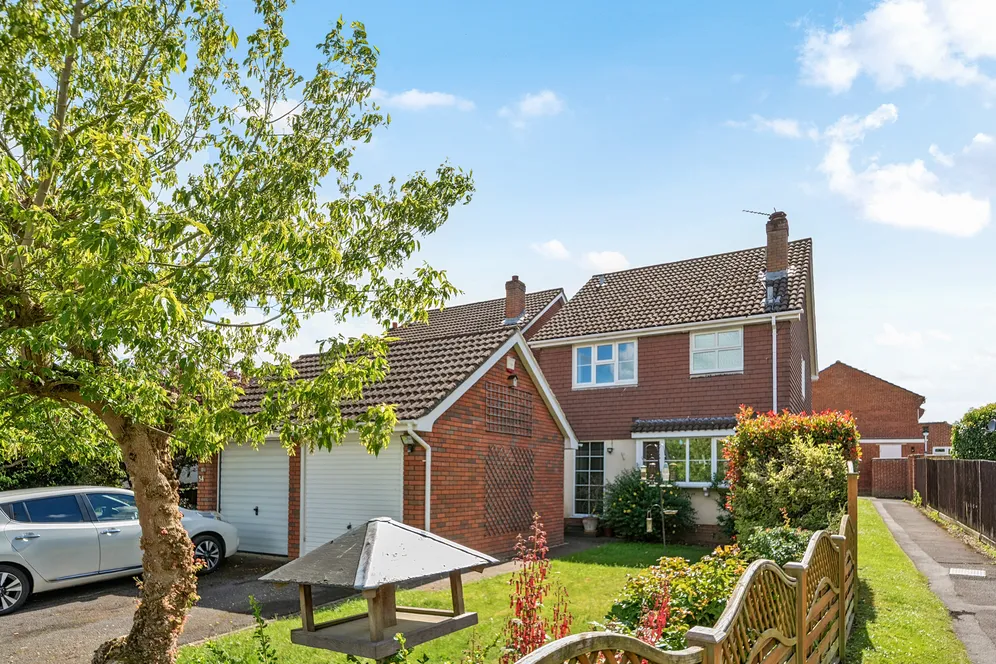 Farmers Way, Seer Green, HP9 photo 19
