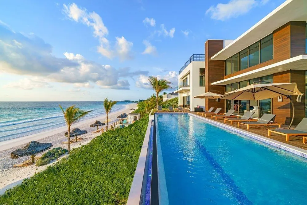 Triana Shores Harbour Island