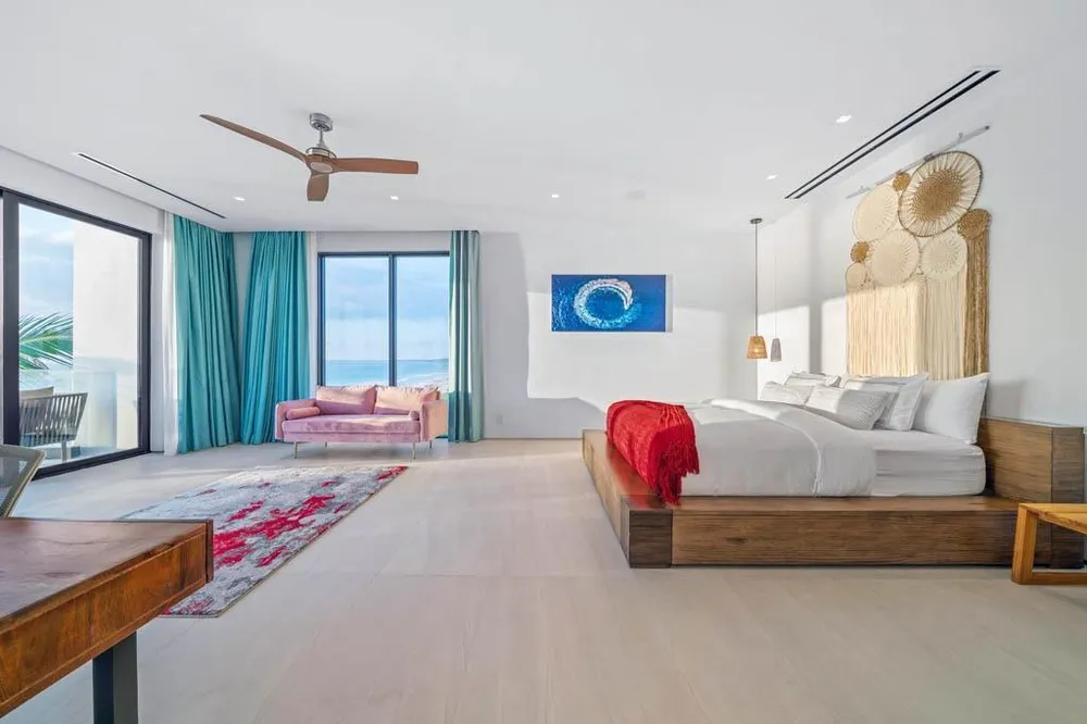 Triana Shores Harbour Island