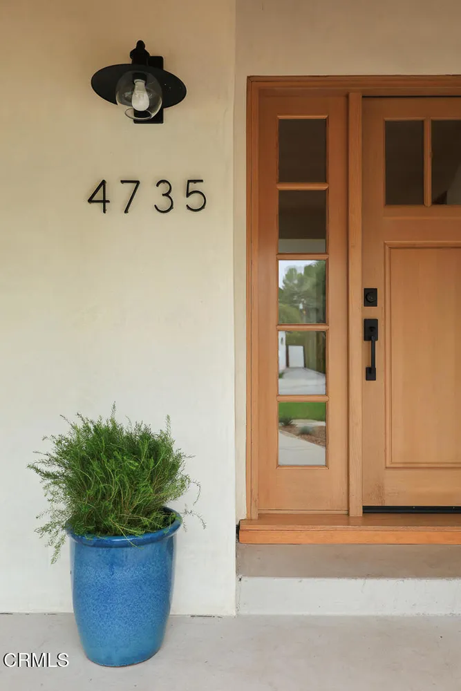 4735 Indianola Way, La Canada Flintridge, CA 91011