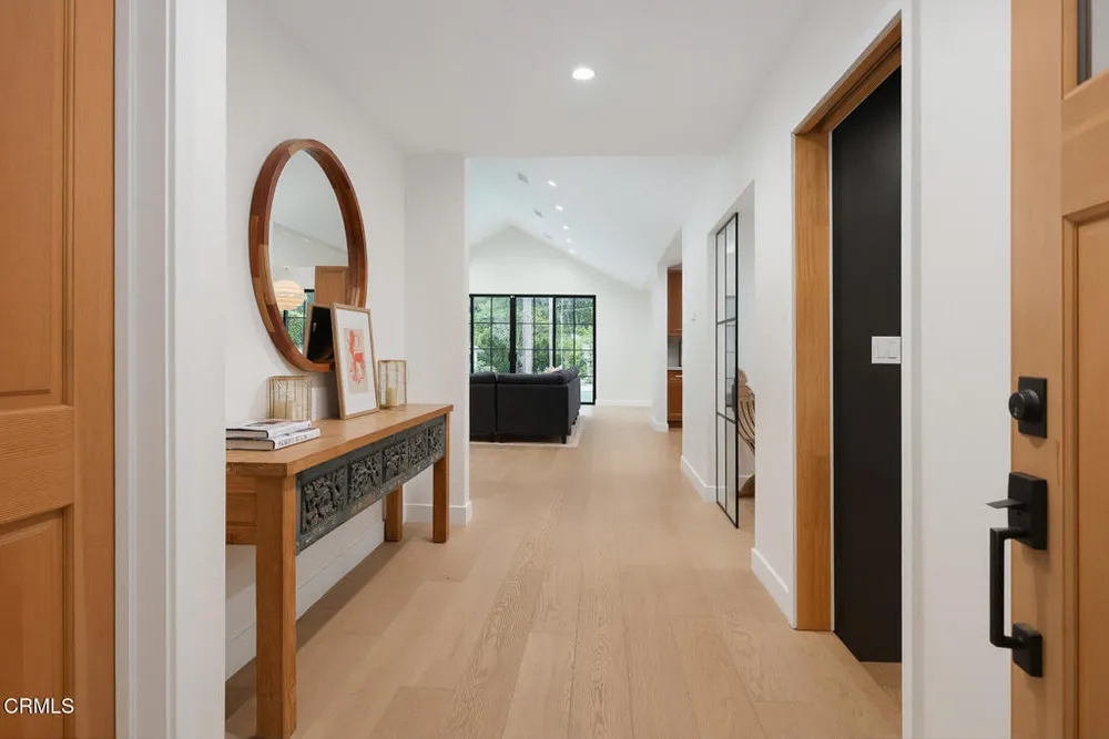 4735 Indianola Way, La Canada Flintridge, CA 91011