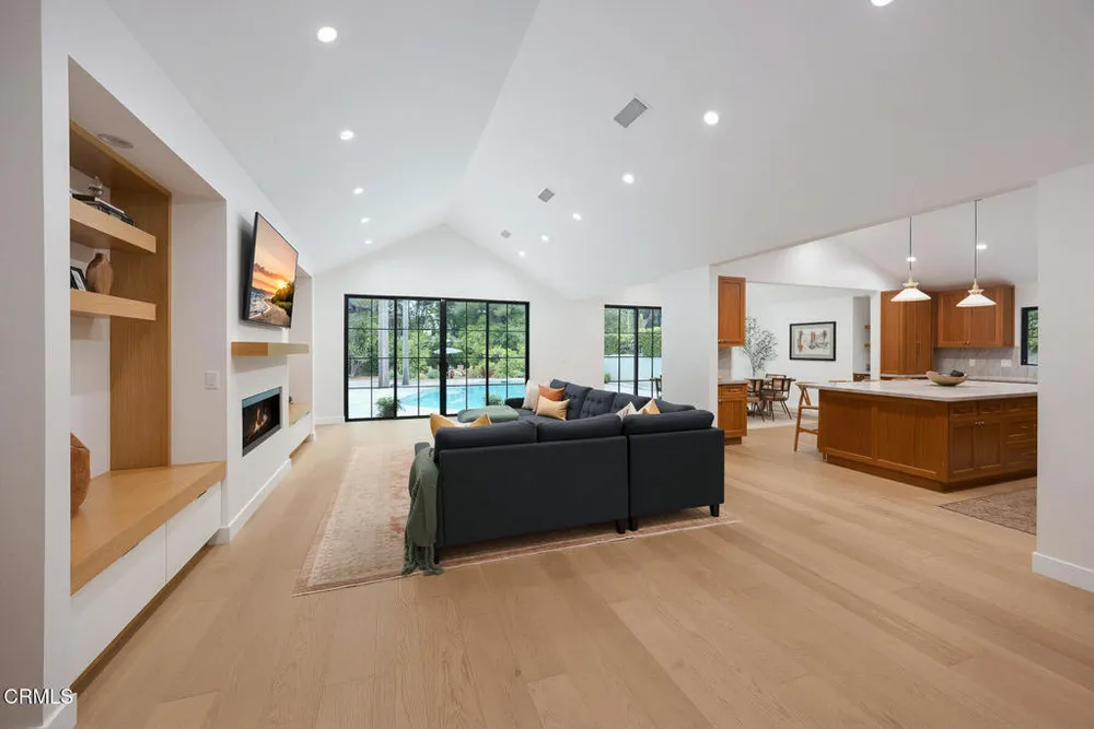 4735 Indianola Way, La Canada Flintridge, CA 91011
