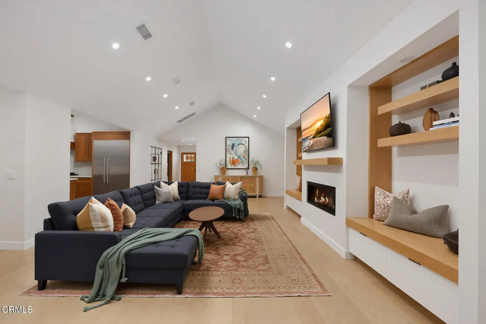 4735 Indianola Way, La Canada Flintridge, CA 91011