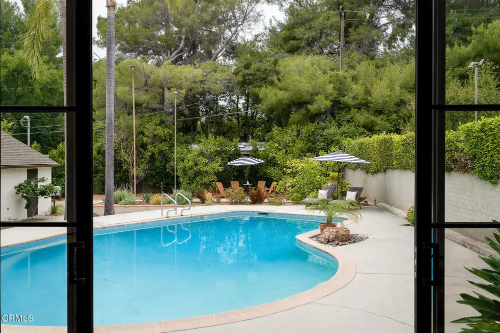 4735 Indianola Way, La Canada Flintridge, CA 91011