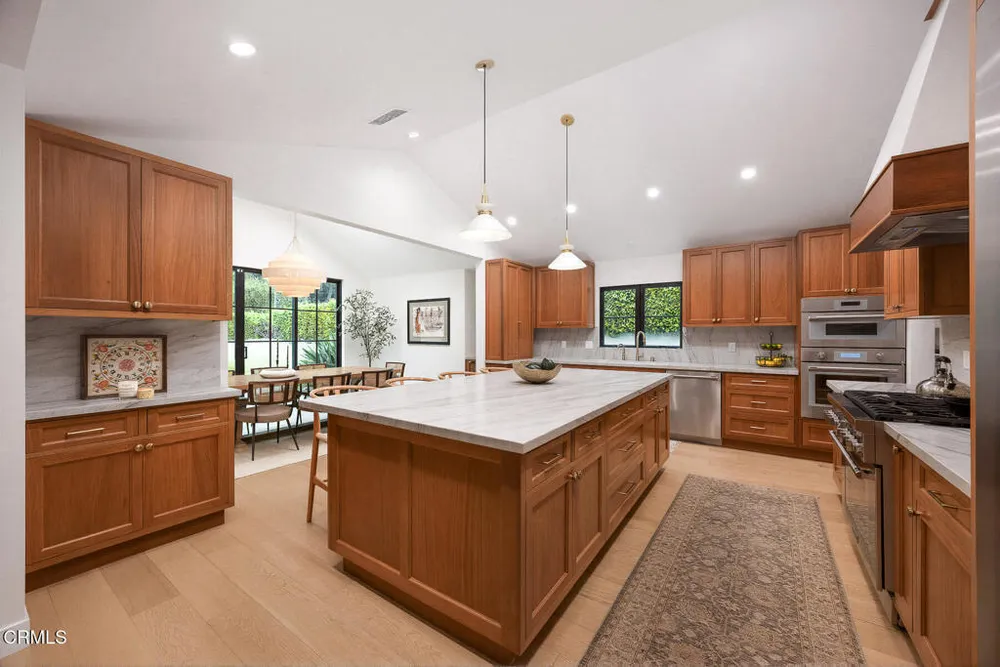 4735 Indianola Way, La Canada Flintridge, CA 91011