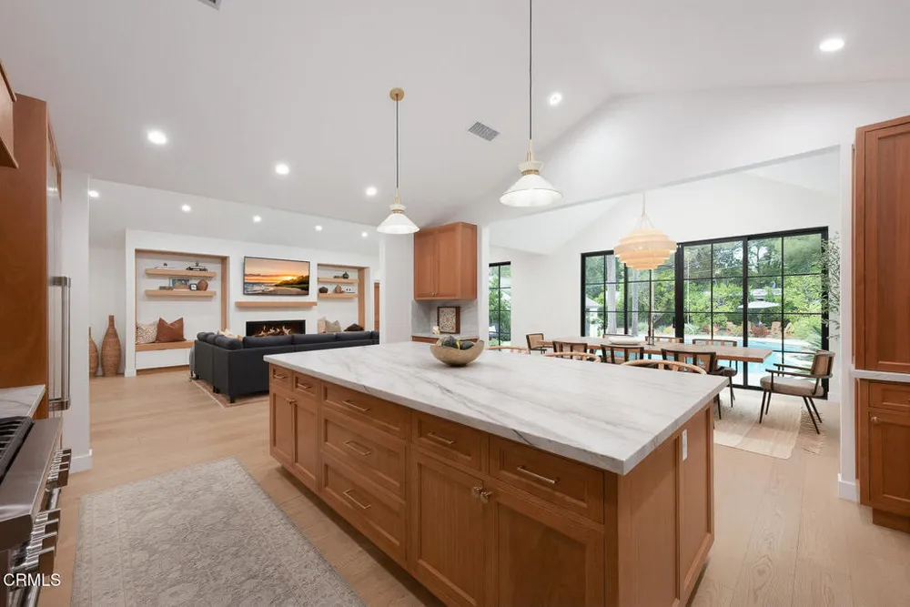 4735 Indianola Way, La Canada Flintridge, CA 91011