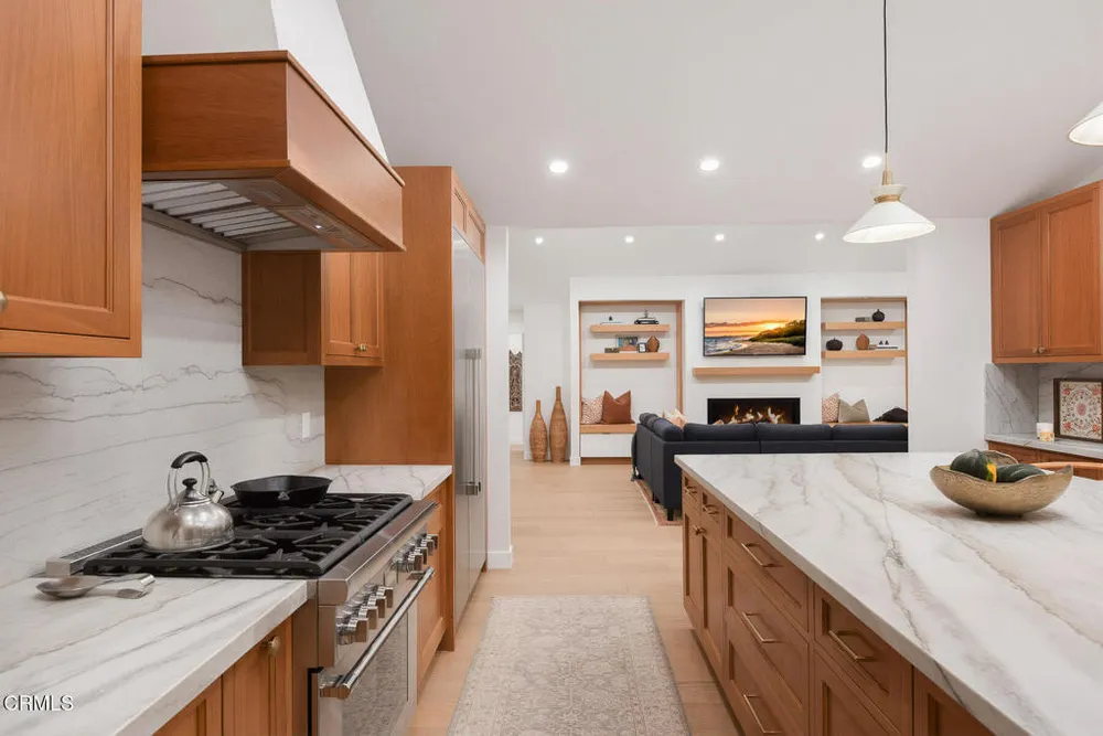4735 Indianola Way, La Canada Flintridge, CA 91011