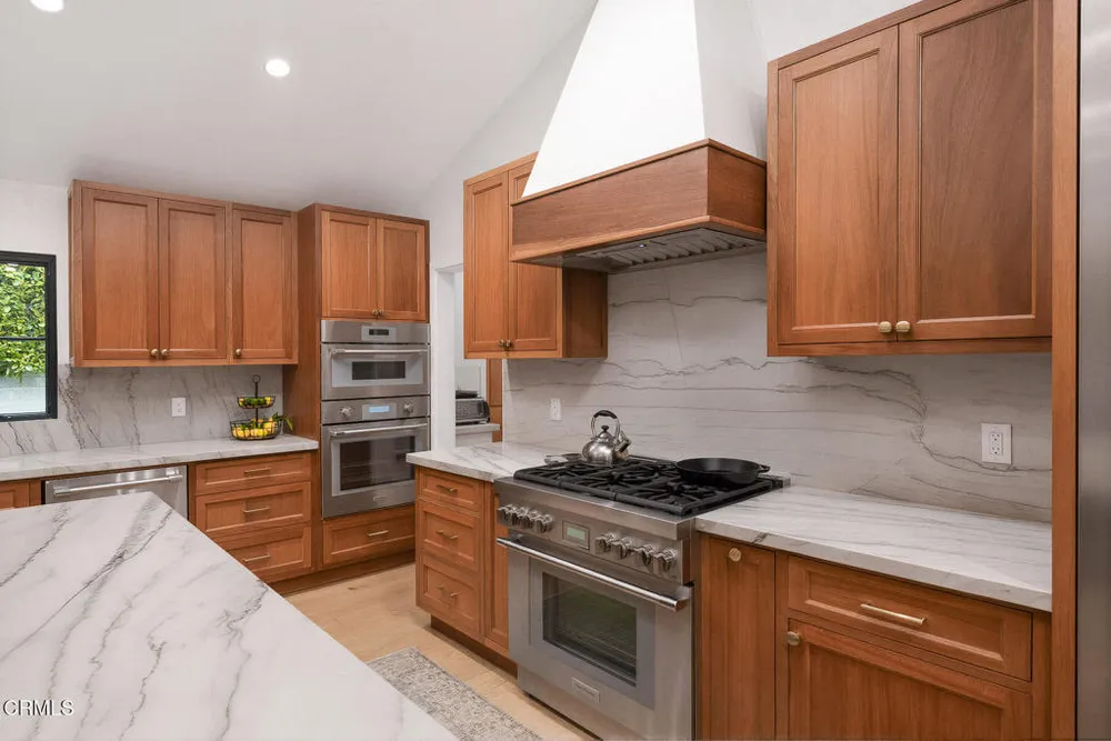4735 Indianola Way, La Canada Flintridge, CA 91011