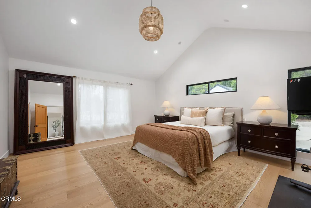 4735 Indianola Way, La Canada Flintridge, CA 91011