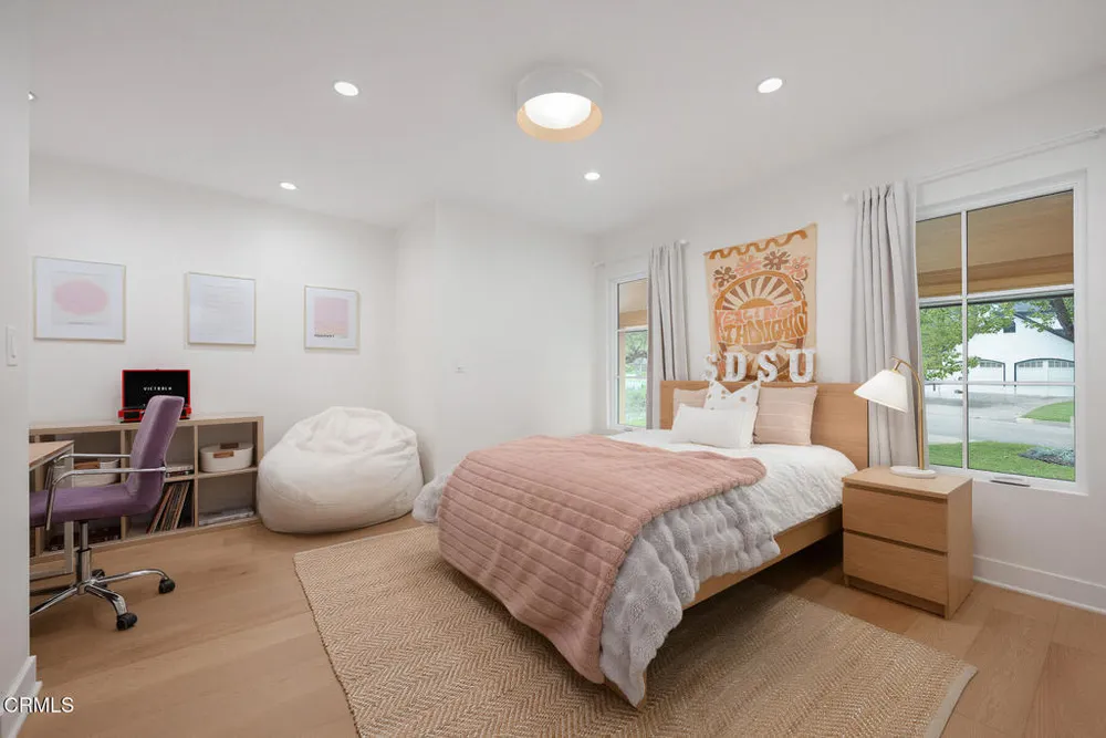 4735 Indianola Way, La Canada Flintridge, CA 91011