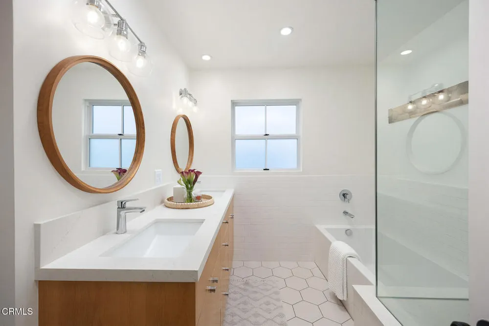 4735 Indianola Way, La Canada Flintridge, CA 91011