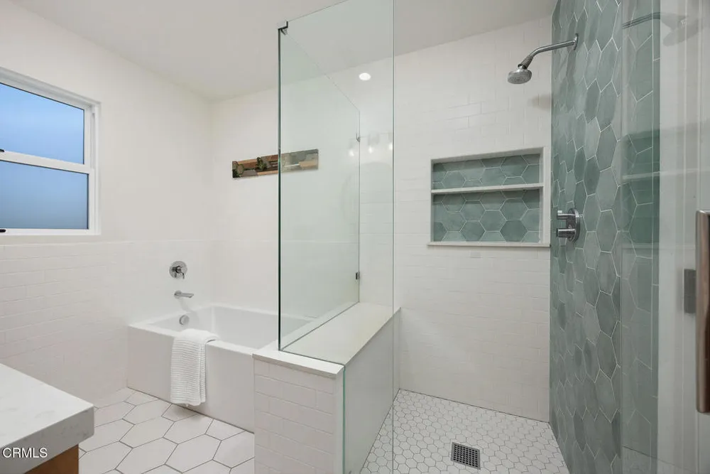 4735 Indianola Way, La Canada Flintridge, CA 91011
