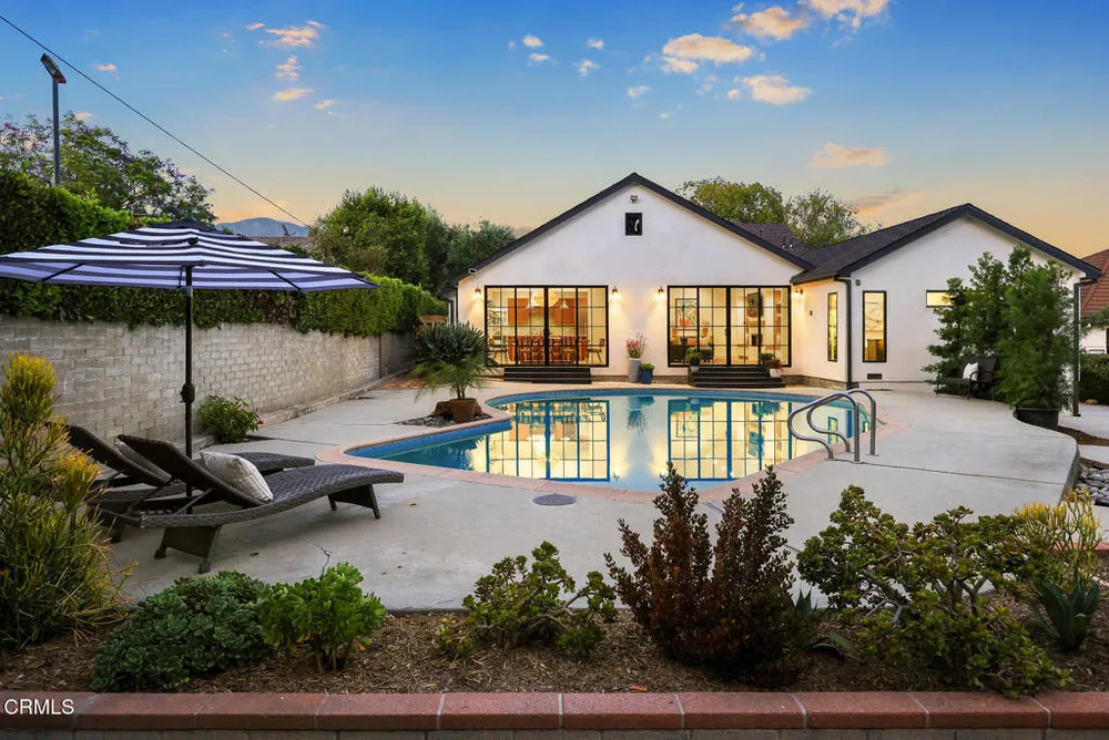 4735 Indianola Way, La Canada Flintridge, CA 91011