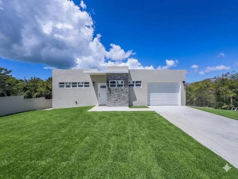 215 Ruby (Diamond) QU St. Croix St. Croix
