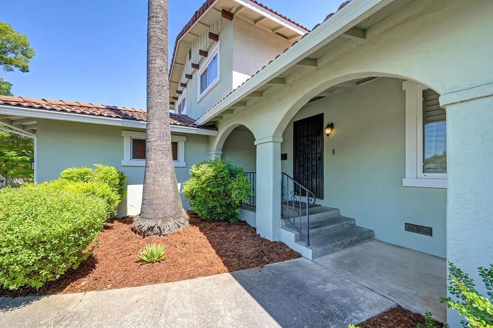 8340 Marina Greens Way, Sacramento, CA 95826