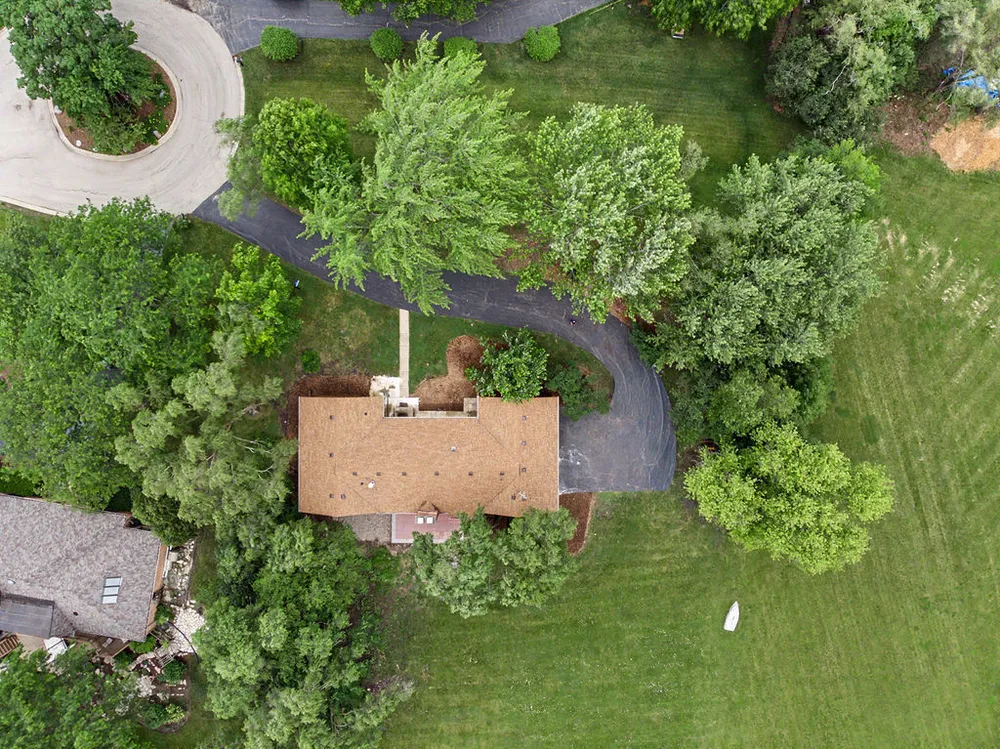 15 Turning Shore Dr, South Barrington, IL 60010