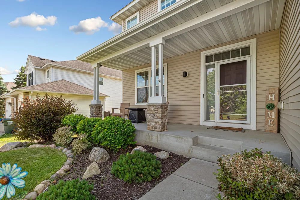 13837 Azalea Ave, Rosemount, MN 55068