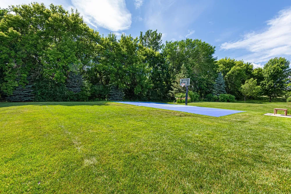 13837 Azalea Ave, Rosemount, MN 55068