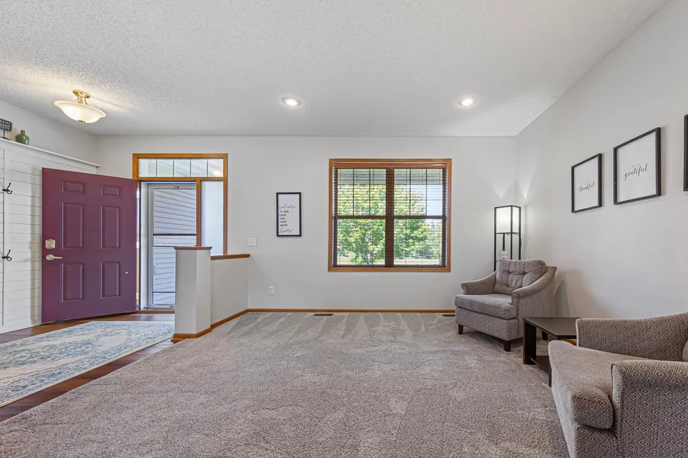 13837 Azalea Ave, Rosemount, MN 55068
