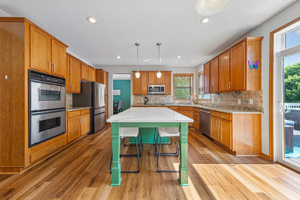 13837 Azalea Ave, Rosemount, MN 55068