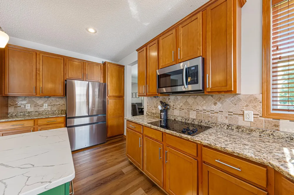 13837 Azalea Ave, Rosemount, MN 55068