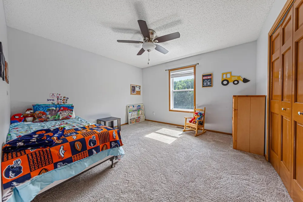 13837 Azalea Ave, Rosemount, MN 55068