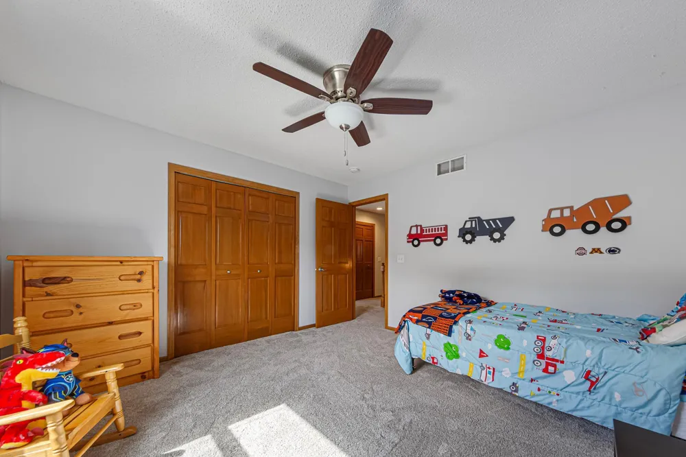 13837 Azalea Ave, Rosemount, MN 55068