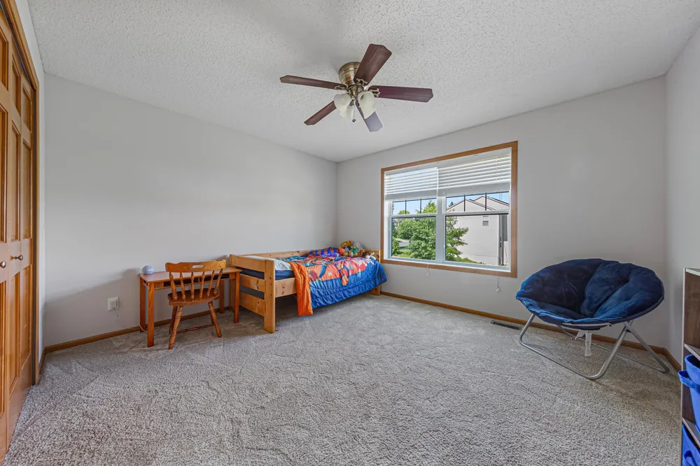 13837 Azalea Ave, Rosemount, MN 55068