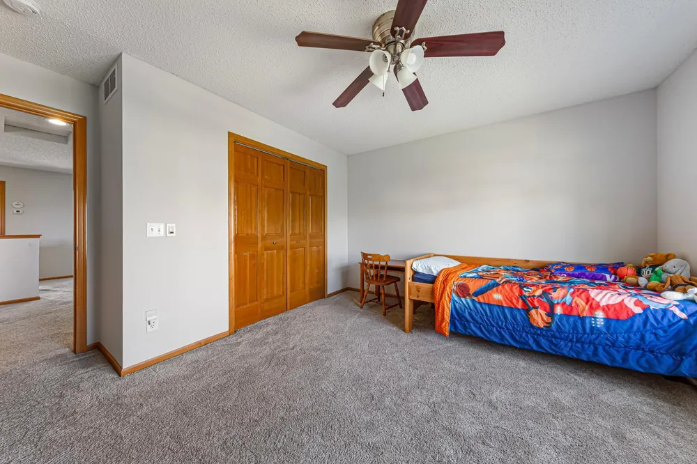 13837 Azalea Ave, Rosemount, MN 55068