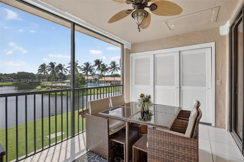 10661 NW 14th St, Plantation, FL 33322