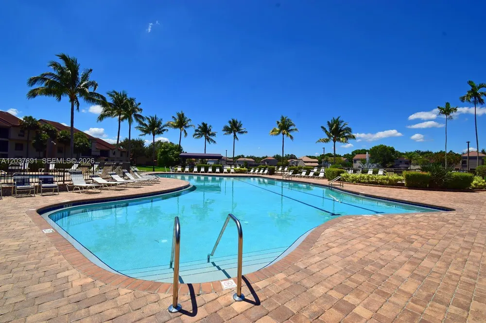 10661 NW 14th St, Plantation, FL 33322