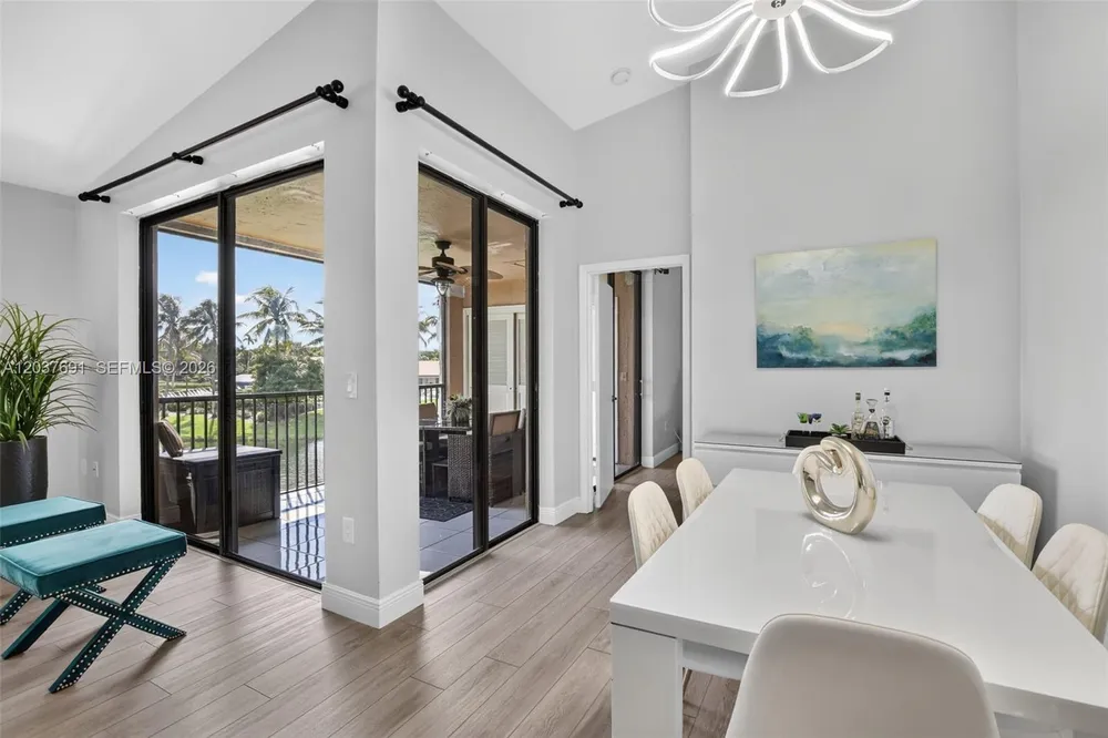 10661 NW 14th St, Plantation, FL 33322