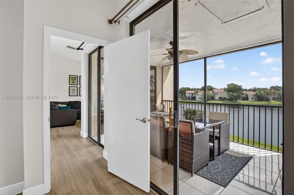 10661 NW 14th St, Plantation, FL 33322