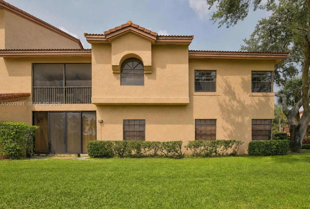 10661 NW 14th St, Plantation, FL 33322
