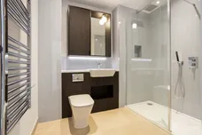Albion Way Horsham RH12 photo 5