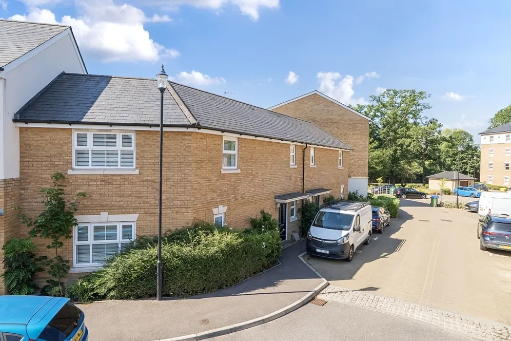 Timms Close Horsham RH12 photo 9
