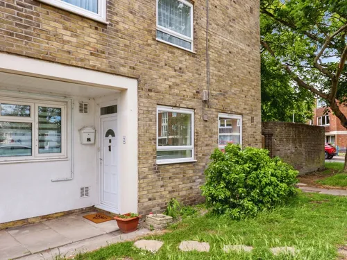 Whatleigh Close, POOLEphoto